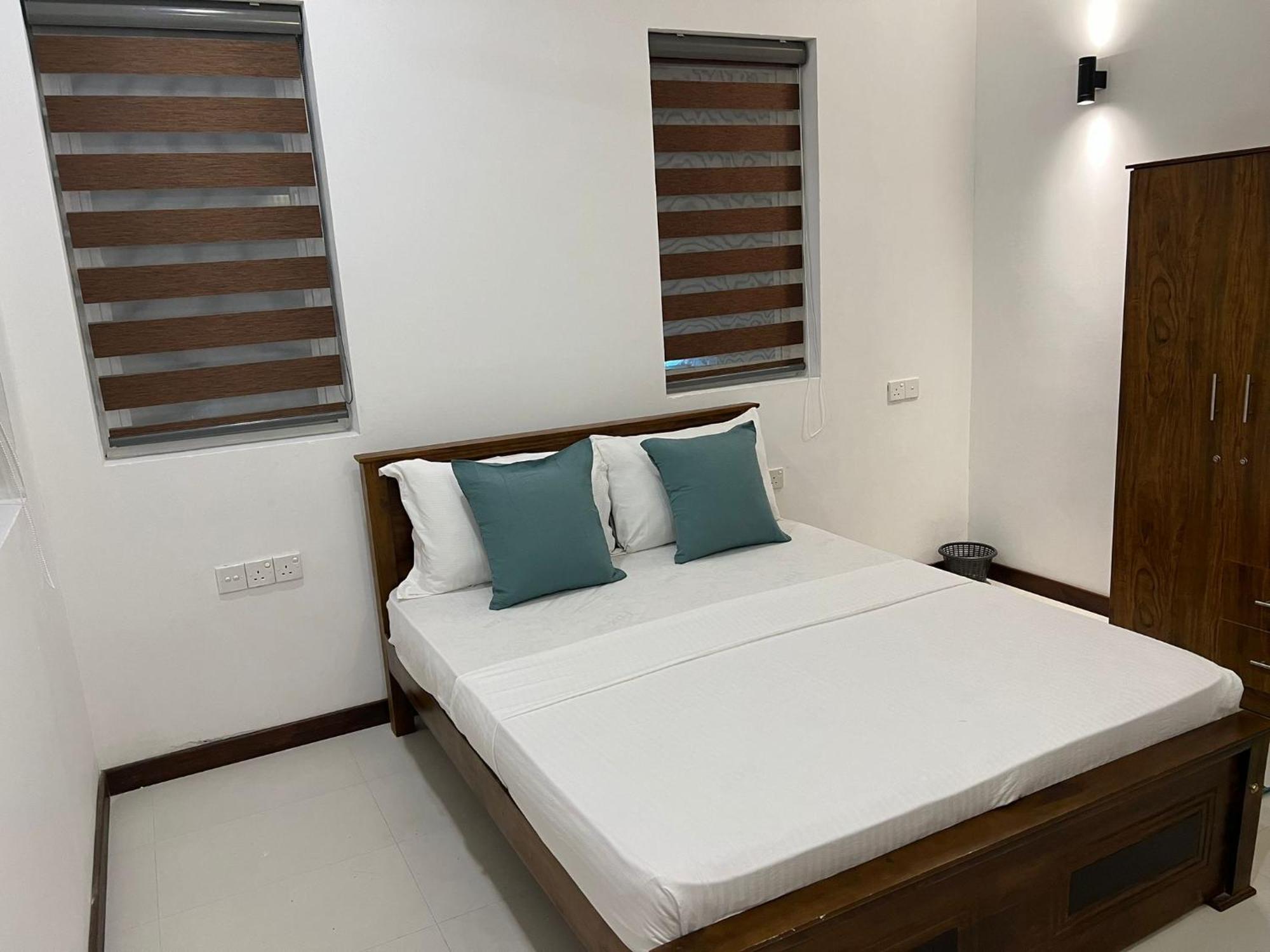 Silina Airport Transit Hotel & Residence Катунаяка Екстер'єр фото